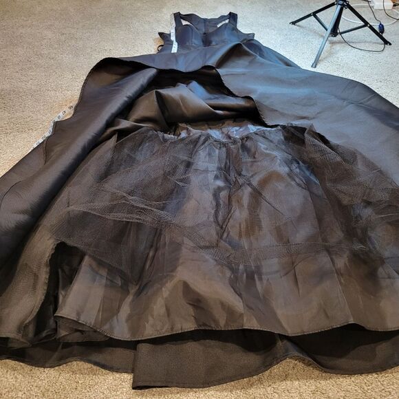 Sequin Hearts Ball Prom Gown Black Size 3 / S - Picture 11 of 13